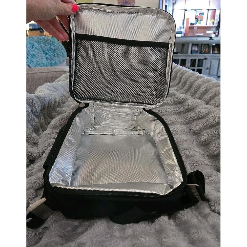 Tatay Lunch Bag Unisex Black W/ Strap Zip Up Lid.  EUC!!